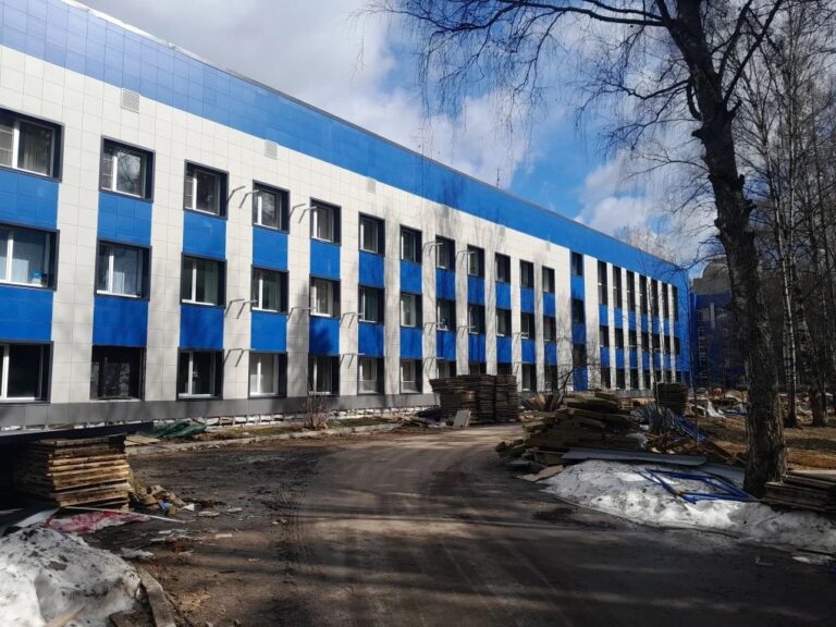 Звездный городок, фасадная система Фаворит Керамогранит и Металлокассеты (5)